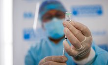 Опасни ли са анти-COVID ваксините при алергии
