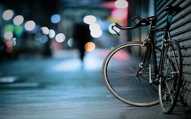 Тежка катастрофа в Стара Загора отне живота на 14-годишен велосипедист