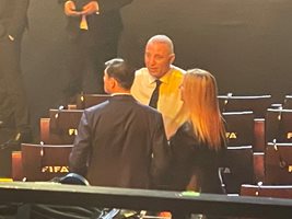Христо Стоичков пристигна на церемонията по награждаването на най-добрия футболист на ФИФА.