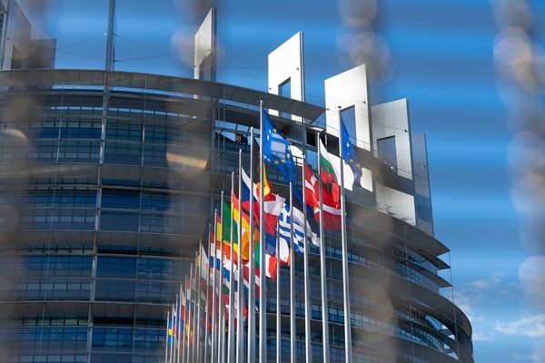 Страните-членки на ЕС одобряват писмо за прегледа на първия клъстер с Албания