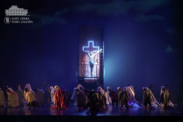 Фрагмент от балетната постановка "Сънят на Пилат". 
Снимка: Старозагорска опера