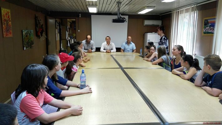Децата разговаряха с кмета на район "Северен" повече от час