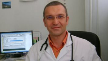 Лични лекари от Пловдив останаха без ваксини, връщат пациенти