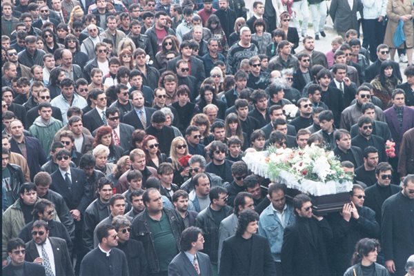 Погребението на създателя и първи шеф на ВИС-1 и ВИС-2 Васил Илиев беше особено внушително.