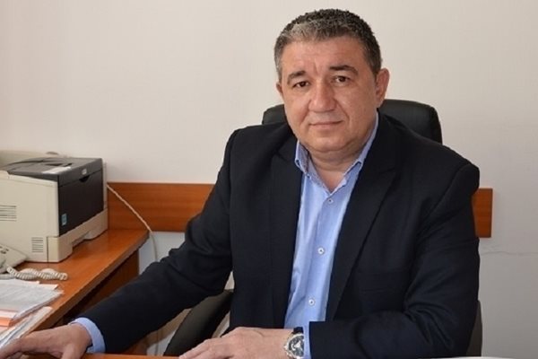 Мишената Васил Ганов, председател на районния съд във Враца.