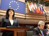 Караянчева: ЕС ще спечели от присъединяването на максимален брой държави-членки към еврото