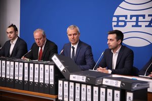 БНТ и БНР излъчват на живо дебатите в парламента за референдума за еврото