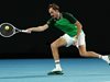 Медведев оцеля на Australian Open в 5-сетова драма