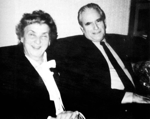 Дъщерята на Буров - Недялка, с френския политик Жак Шабан-Делмаз, премиер на Франция от 1969 до 1972 г.