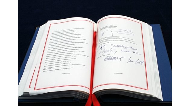 Подписите под договора за членството на България в ЕС