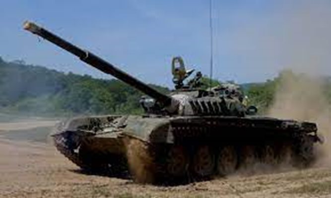 Основният боен танк на България Т-72 ще получи американска радиостанция.