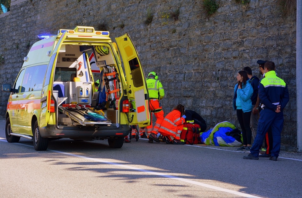 Туристка от Швейцария е загинала при тежка катастрофа в Анталия, други 10 са ранени