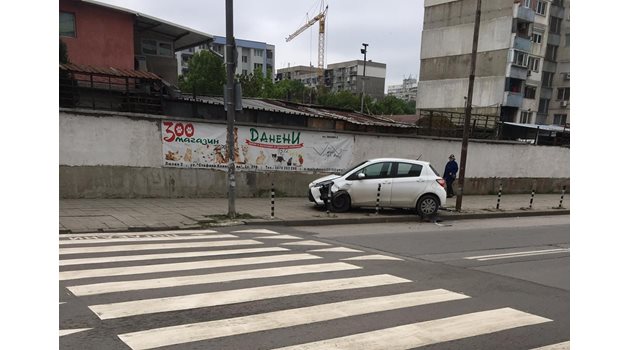 Инцидентът е станал на бул. "Царица Йоанна" СНИМКА: Фейсбук/Катастрофи в София