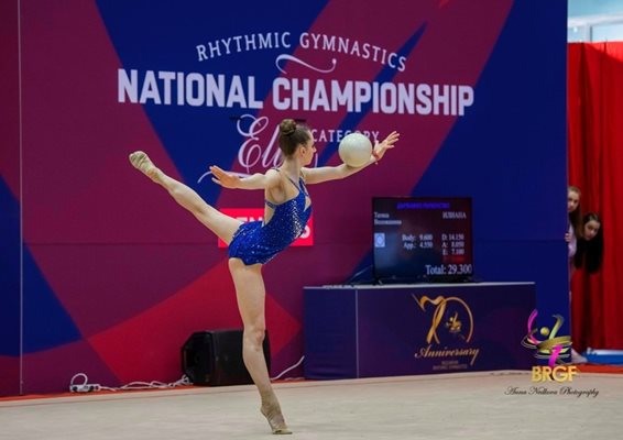 България завършва с девет медала европейското  по художествена гимнастика
