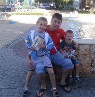 Георги с двамата си синове