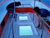 Здравко от Приморско направи сам първата българска лодка с прозрачно дъно