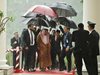 Саудитският крал с 459 т багаж в Индонезия, носи си 2 лимузини и асансьори