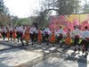 Деца пяха и танцуваха на Великден пред храма в Монтана (Снимки)