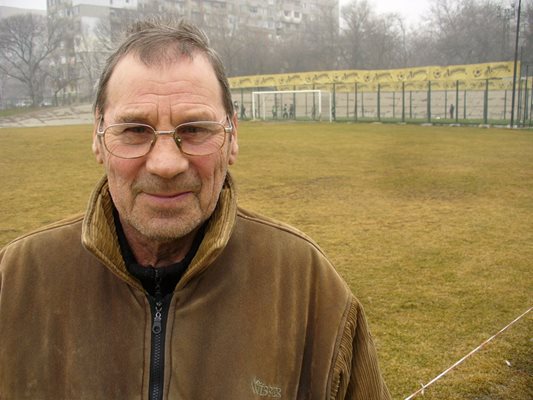 Футболната легенда на "Берое" Петко Петков си отиде от този свят на 10 януари 2020 г. на 73-годишна възраст.
