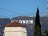 Прочутият надпис Холивуд в Лос Анджелис стана...Свещена трева