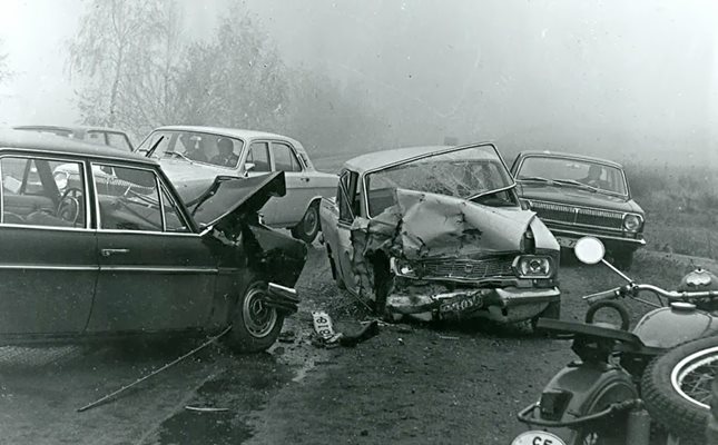 Ако през 1973 г. автомобилите имаха предпазни колани, травмите на Людмила Живкова нямаше да са толкова тежки.