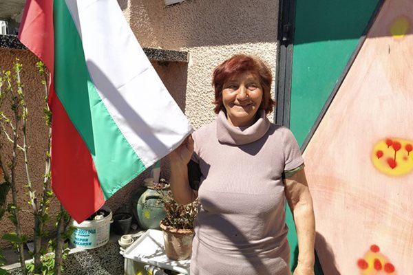 Майката на Стоичков, леля Пенка: Затворих си очите и гласувах!