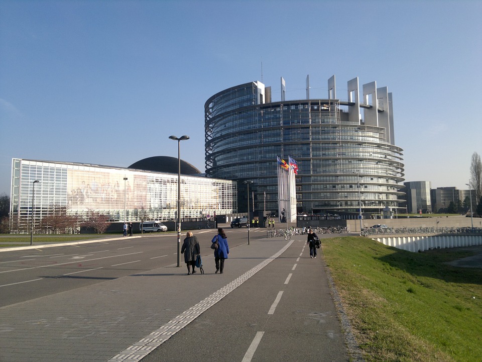 Евродепутатите са готови за преговори по нов закон за подобряване на условията на труд