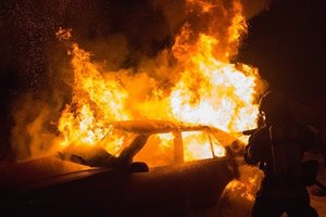 Автомобил изгоря в Кричим