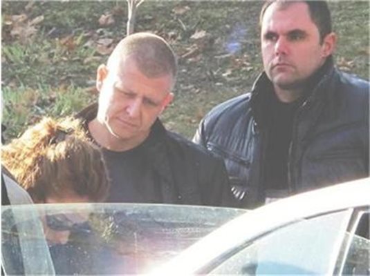 Румен Пенев при задържането му на 13 януари 2012 г. в центъра на Шумен.