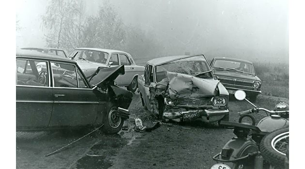 Ако през 1973 г. автомобилите имаха предпазни колани, травмите на Людмила Живкова нямаше да са толкова тежки.