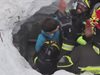Вадят 10 живи от хотела  под лавината в Италия (обзор)