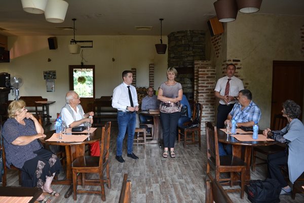 Весела Лечева се срещна с жители на Долна Оряховица