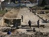 14 г. зарит в пясък, античният площад на Пловдив става брошката върху ревера на града