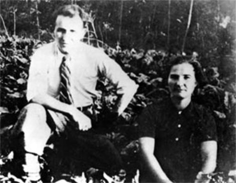 Тодор Живков и съпругата му Мара Малеева като млади