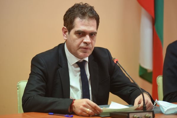 Министър Лъчезар Борисов заяви, че ще има нови мерки за бизнеса.


