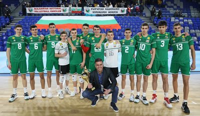 България стана №1 на Балканите и се класира на европейско по волейбол до 18 г.