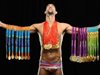Майкъл Фелпс засне провокативна фотосесия със златните си медали (Снимки)