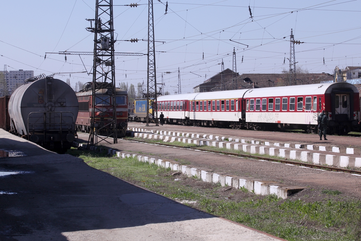 Фирма за доставка на тонери, “Сименс” и “Шкода” спряха поръчка за 3 млрд. за новите влакове
