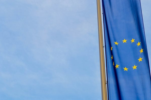 ЕС започва във вторник преговорите за присъединяване на Украйна и Молдова