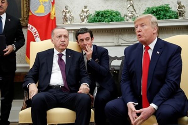 На 13 ноември във Вашингтон се състояха преговори между президентите на САЩ и Турция Доналд Тръмп и Реджеп Тайип Ердоган. Снимка РОЙТЕРС