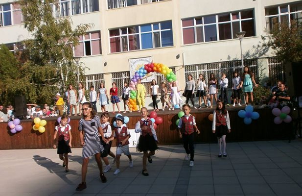 Голяма част от училищата в Бургас вече са  модерна инфраструктура.