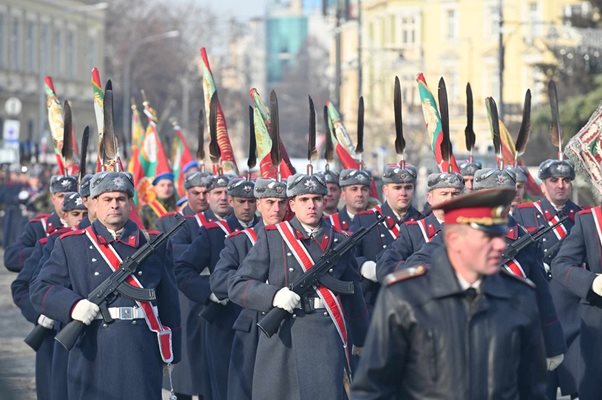 Нов бонус от 80 лв. за участие в представителни събития ще получават гвардейците.