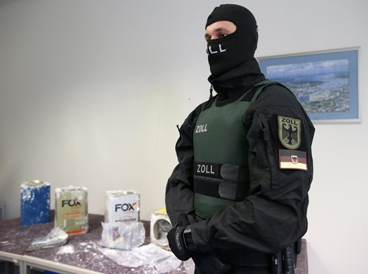 Пратка от над 23 тона кокаин бе заловена в Германия и Белгия - рекорд за Европа СНИМКИ: Ройтерс
