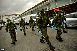 Ужас в Испания! Военни откриват трупове в домове за възрастни, напълно изоставени