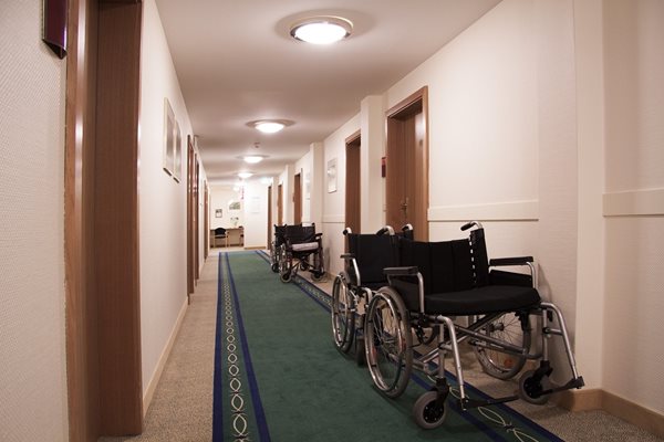 Инвалидна количка СНИМКА: Pixabay