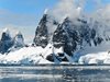 Учени откриха 91 вулкана под ледената покривка на Антарктика