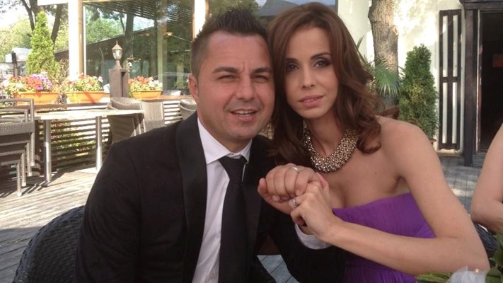 Мис Плейбой не може да се разведе с румънски футболист