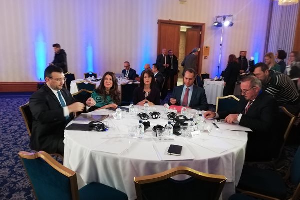 Министър Младен Маринов и Н.Пр. Херо Мустафа участват в Годишния форум за устойчивост на Западните Балкани.
