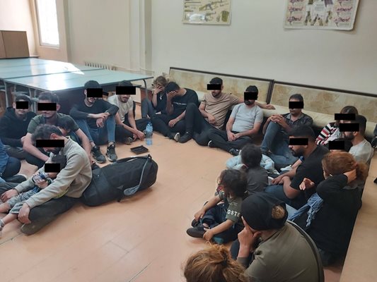 ОРФ с обзорен материал по въпросите за проблемите с мигрантите в България