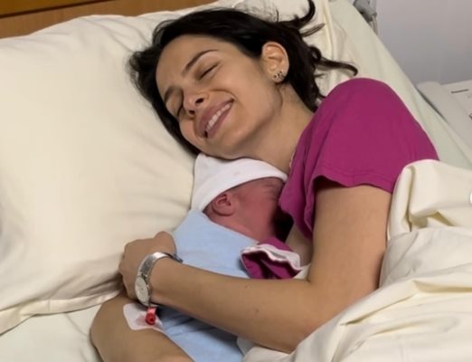 Даяна Ханджиева с новородения си син СНИМКА: Инстаграм/dayana.handjieva